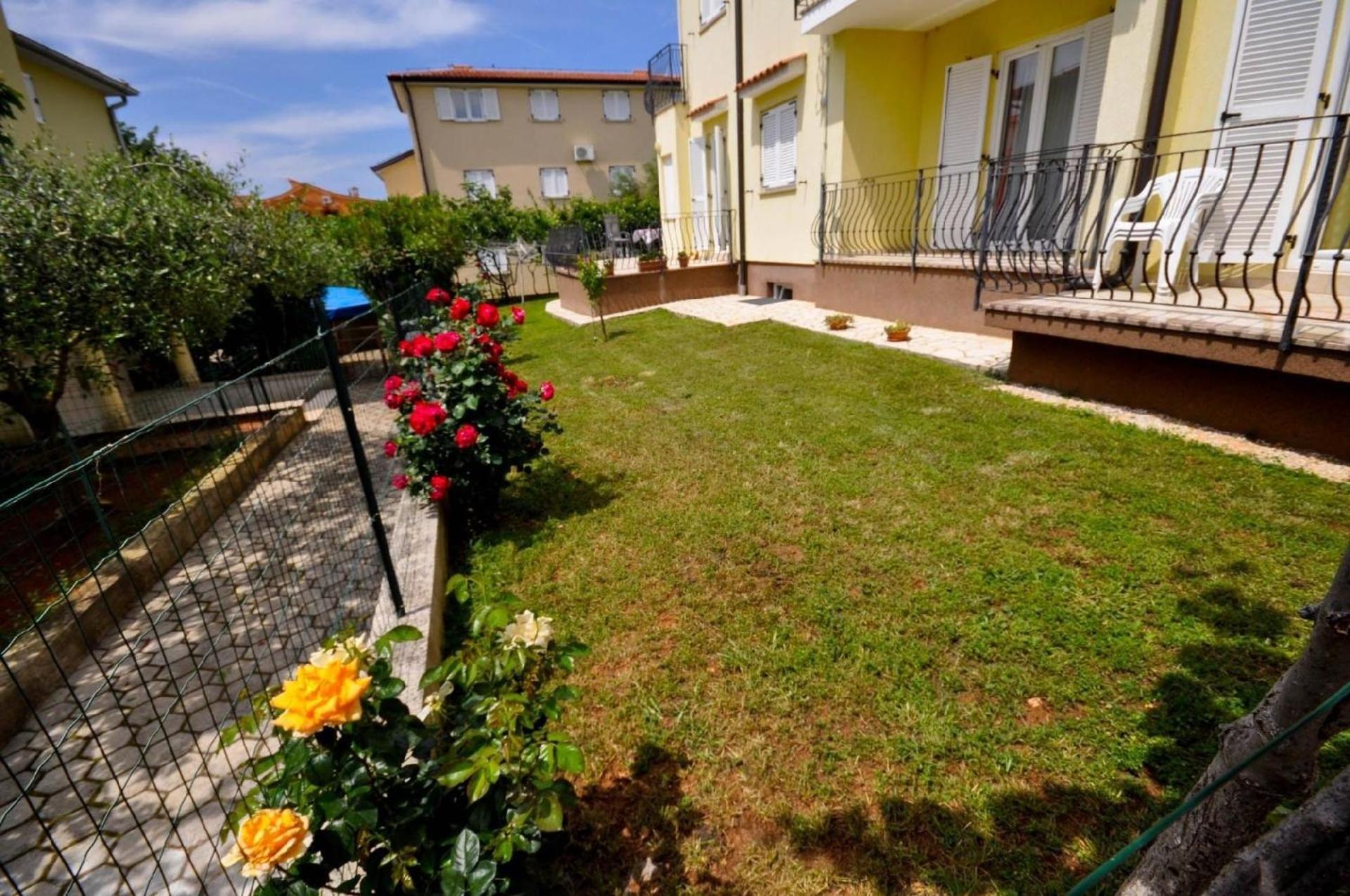 Ferienwohnung Fuer 2 Personen 30 M2 In Novigrad, Istrien Karpinjan Exteriér fotografie